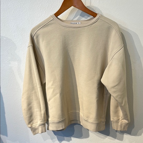 🌺3/$25 STRADIVARIUS || Crew neck pull over sweater (Egypt) - Picture 1 of 4